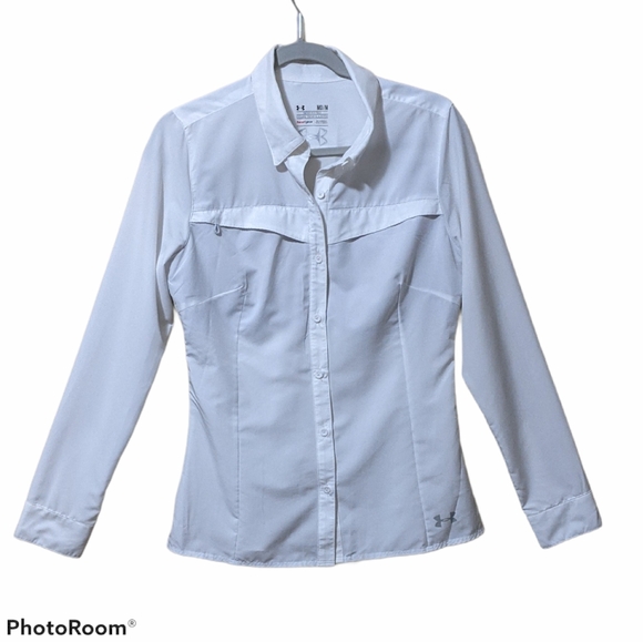 Under Armour Tops - SOLD Under armour hiking top medium